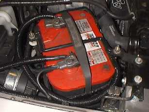 Mount the power cables up to the battery.
