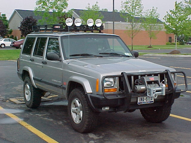 2000 Cherokee with Old Man Emu Suspension lift kit.